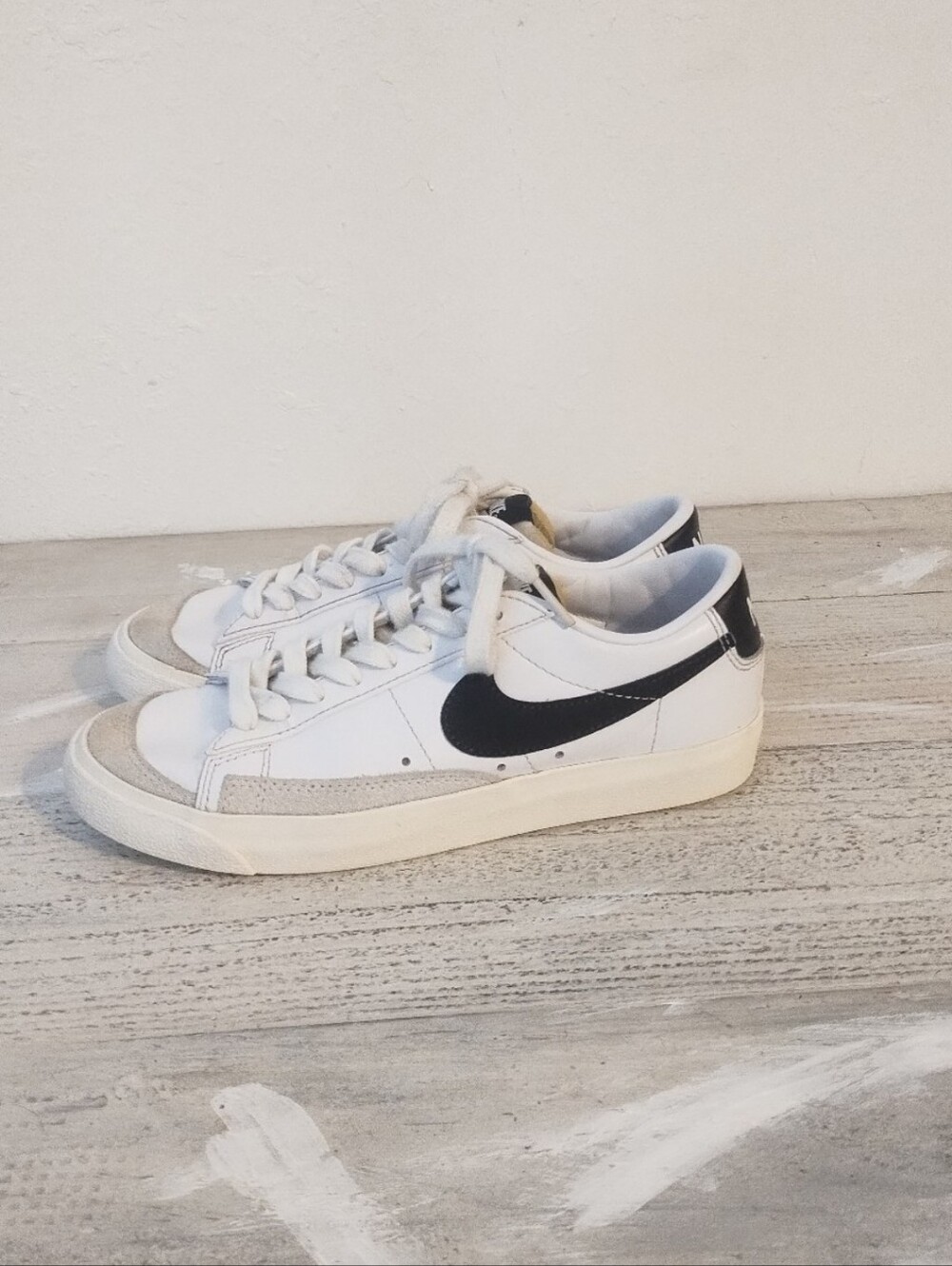 Nike Blazer Low 77 White Shoes Sneakers U.S.AWomen's size 7(UK women's size 4.5)
